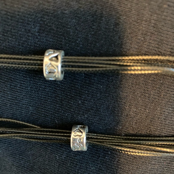 Lovely pendant necklace with hammered metal look. Mixed silver bronze. - Picture 7 of 8